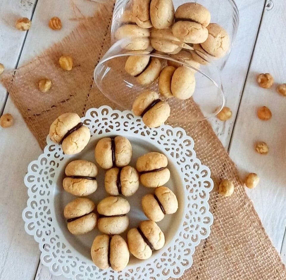 VASSOIO BISCOTTI Baci 1 Kg - DAGA FOOD